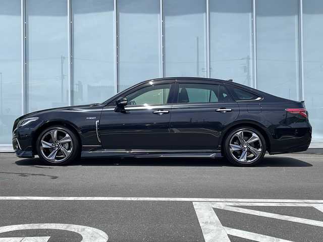 トヨタ クラウン ハイブリッド RS アドバンス 神奈川県 2020(令2)年 3.2万km プレシャスブラックパール モデリスタエアロ/純正ナビ/Bluetooth/フルセグTV/バックカメラ/全方位カメラ/デジタルインナーミラー/ステアリングスイッチ/ステアリングヒーター/オートクルーズコントロール/衝突軽減装置/レーンキープアシスト/ブラインドスポットモニター/パドルシフト/ハーフレザーシート/パワーシート(D席＋N席)/シートヒーター/コーナーセンサー/ETC2.0/純正アルミホイール