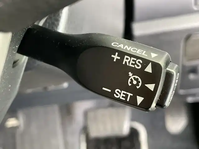 トヨタ ヴォクシー ZS 煌Ⅲ 愛知県 2021(令3)年 2万km イナズマスパーキングブラックガラスフレーク 純正９型ナビ/・Bluetooth/・CD/DVD/・フルセグテレビ/・USB接続/・SD音楽録音/バックカメラ/純正フリップダウンモニター/両側パワースライドドア/衝突軽減ブレーキ/レーンキープアシスト/オートマチックハイビーム/コーナーセンサー/クルーズコントロール/ハーフレザーシート/ビルトインＥＴＣ２．０