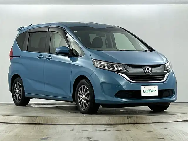ホンダ フリード G ホンダセンシング 愛知県 2017(平29)年 4.1万km ブルーホライゾンM 禁煙車/純正9インチナビ/（CD/DVD/AM/FM/Bluetooth/フルセグTV）/バックカメラ/ホンダセンシング/・衝突軽減ブレーキ/・車線逸脱警報システム/・追従式クルーズコントロール/・誤発進抑制機能/ETC/ドライブレコーダー/両側パワースライドドア/15インチアルミホイール/純正フロアマット/スマートキー/スペアキー有/アイドリングストップ/横滑り防止装置