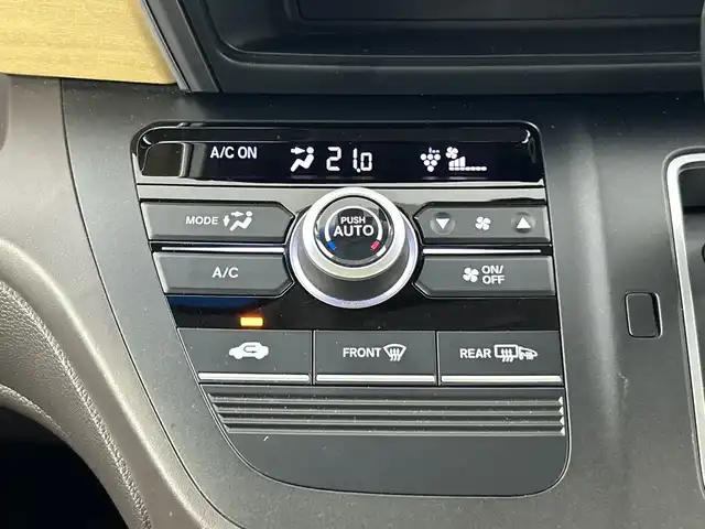 ホンダ フリード G ホンダセンシング 愛知県 2017(平29)年 4.1万km ブルーホライゾンM 禁煙車/純正9インチナビ/（CD/DVD/AM/FM/Bluetooth/フルセグTV）/バックカメラ/ホンダセンシング/・衝突軽減ブレーキ/・車線逸脱警報システム/・追従式クルーズコントロール/・誤発進抑制機能/ETC/ドライブレコーダー/両側パワースライドドア/15インチアルミホイール/純正フロアマット/スマートキー/スペアキー有/アイドリングストップ/横滑り防止装置
