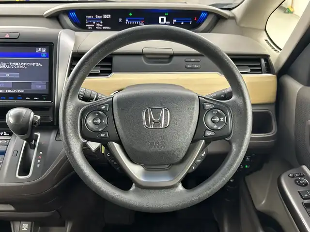 ホンダ フリード G ホンダセンシング 愛知県 2017(平29)年 4.1万km ブルーホライゾンM 禁煙車/純正9インチナビ/（CD/DVD/AM/FM/Bluetooth/フルセグTV）/バックカメラ/ホンダセンシング/・衝突軽減ブレーキ/・車線逸脱警報システム/・追従式クルーズコントロール/・誤発進抑制機能/ETC/ドライブレコーダー/両側パワースライドドア/15インチアルミホイール/純正フロアマット/スマートキー/スペアキー有/アイドリングストップ/横滑り防止装置