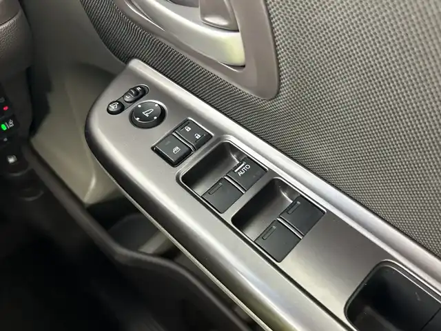 ホンダ フリード G ホンダセンシング 愛知県 2017(平29)年 4.1万km ブルーホライゾンM 禁煙車/純正9インチナビ/（CD/DVD/AM/FM/Bluetooth/フルセグTV）/バックカメラ/ホンダセンシング/・衝突軽減ブレーキ/・車線逸脱警報システム/・追従式クルーズコントロール/・誤発進抑制機能/ETC/ドライブレコーダー/両側パワースライドドア/15インチアルミホイール/純正フロアマット/スマートキー/スペアキー有/アイドリングストップ/横滑り防止装置