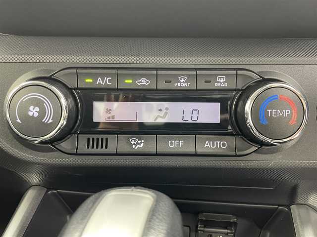 トヨタ ライズ Z 茨城県 2022(令4)年 1.3万km ブラックマイカメタリック/シャイニングホワイトパール 純正9型DA/バックカメラ/フルセグ/モデリスタエアロ/マフラーカッター/衝突被害軽減ブレーキ/車線逸脱抑制装置/レーダークルーズコントロール/オートマチックハイビーム/クリアランスソナー/シートカバー/シートヒーター/純正17インチAW/LEDヘッドライト/スマートキー