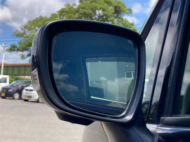 スズキ ワゴンＲ スティングレー HYBRID T 静岡県 2017(平29)年 3.2万km ブルーイッシュブラックパール3 デュアルセンサーブレーキサポート/純正8インチナビ(CN-RZ83)/　AM FM CD DVD Bluetooth SD/LEDオートヘッドランプ/シートヒーター(運転席)/クルーズコントロール/純正15インチアルミホイール/ヘッドアップディスプレイ/パドルシフト/スマートキー2本/アイドリングストップ/ワンオーナー/ビルトインETC/アラウンドビューモニター