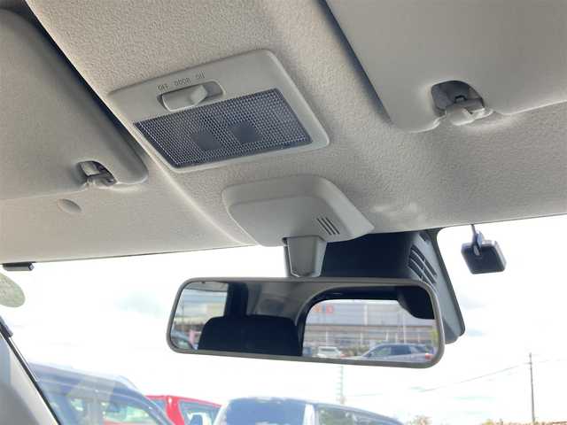 スズキ ワゴンＲ スティングレー HYBRID T 静岡県 2017(平29)年 3.2万km ブルーイッシュブラックパール3 デュアルセンサーブレーキサポート/純正8インチナビ(CN-RZ83)/　AM FM CD DVD Bluetooth SD/LEDオートヘッドランプ/シートヒーター(運転席)/クルーズコントロール/純正15インチアルミホイール/ヘッドアップディスプレイ/パドルシフト/スマートキー2本/アイドリングストップ/ワンオーナー/ビルトインETC/アラウンドビューモニター