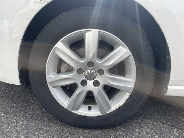 フォルクスワーゲン ポロ TSIハイライン 長崎県 2010(平22)年 5.1万km キャンディホワイト ・社外ナビ（FM/AM/TV/CD/DVD/SD）/・ブルートゥース/・横滑り防止/・ETC/・コーナーセンサー（後方）/・フロアマット