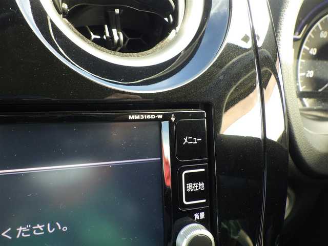 日産 ノート e－パワー X 千葉県 2017(平29)年 5万km スーパーブラック エマージェンシーブレーキ/純正SDナビ/地デジTV/【DVD/CD再生機能　Bluetooth接続】/アラウンドビューモニター/ドライブレコーダー/ETC/LEDヘッドライト/ウインカーミラー/コーナーセンサー/インテリジェントキー