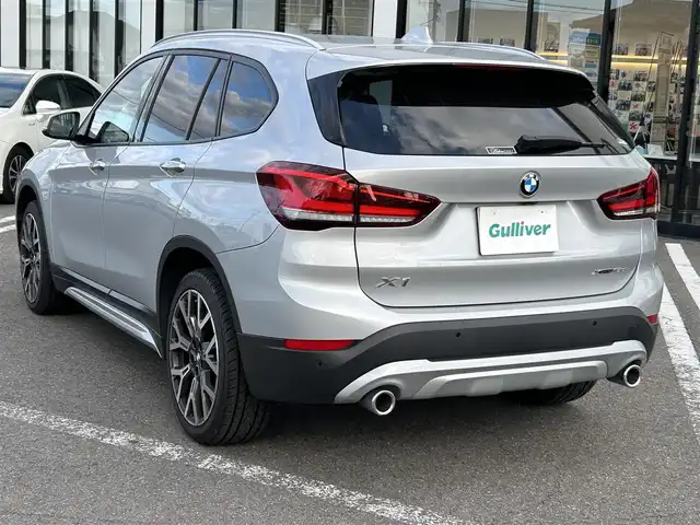 ＢＭＷ Ｘ１ xDrive 18d xライン 長崎県 2019(令1)年 9.8万km グレイシャーシルバー 純正ナビ(FM/AM/BT/フルセグTV)/プッシュスタート/スマートキー/4WD/ディーゼルターボ/MTモード付AT/レーダークルーズコントロール/ETC/バックカメラ/前後ドラレコ/社外フロアマット/純正19インチアルミホイール/前席パワーシート(運転席メモリー機能付)/ハーフレザーシート/ルーフレール/ABS/横滑り防止装置/クリアランスソナー/オートライト/ダウンヒルアシスト/LEDヘッドライト/ダブル・サイドエアバッグ/カーテンエアバッグ/ISOFIX/取扱説明書/保証書/スペアキー1本
