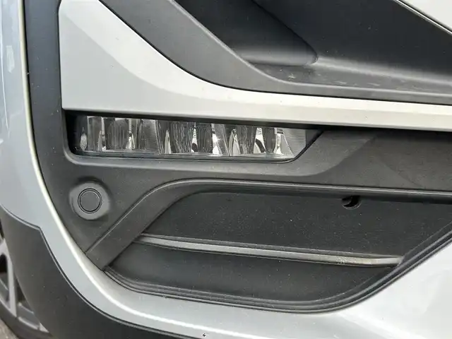 ＢＭＷ Ｘ１ xDrive 18d xライン 長崎県 2019(令1)年 9.8万km グレイシャーシルバー 純正ナビ(FM/AM/BT/フルセグTV)/プッシュスタート/スマートキー/4WD/ディーゼルターボ/MTモード付AT/レーダークルーズコントロール/ETC/バックカメラ/前後ドラレコ/社外フロアマット/純正19インチアルミホイール/前席パワーシート(運転席メモリー機能付)/ハーフレザーシート/ルーフレール/ABS/横滑り防止装置/クリアランスソナー/オートライト/ダウンヒルアシスト/LEDヘッドライト/ダブル・サイドエアバッグ/カーテンエアバッグ/ISOFIX/取扱説明書/保証書/スペアキー1本