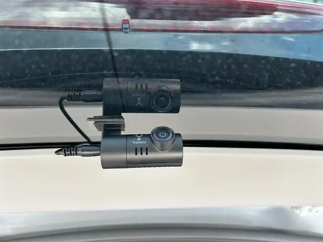 ＢＭＷ Ｘ１ xDrive 18d xライン 長崎県 2019(令1)年 9.8万km グレイシャーシルバー 純正ナビ(FM/AM/BT/フルセグTV)/プッシュスタート/スマートキー/4WD/ディーゼルターボ/MTモード付AT/レーダークルーズコントロール/ETC/バックカメラ/前後ドラレコ/社外フロアマット/純正19インチアルミホイール/前席パワーシート(運転席メモリー機能付)/ハーフレザーシート/ルーフレール/ABS/横滑り防止装置/クリアランスソナー/オートライト/ダウンヒルアシスト/LEDヘッドライト/ダブル・サイドエアバッグ/カーテンエアバッグ/ISOFIX/取扱説明書/保証書/スペアキー1本