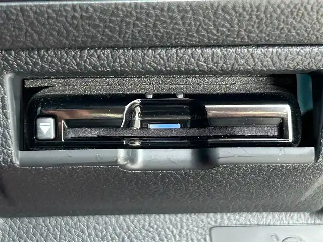 スバル ＷＲＸ ＳＴＩ STI タイプS 静岡県 2019(令1)年 2.9万km クリスタルホワイトP アプライドモデル最終Ｆ型/アドバンスドセイフティＰＫＧ/大型リヤスポイラー/ＲＥＣＡＲＯシート/シートヒーター/純正８型ナビ/フルセグTV/DVD再生/ＦＳＢカメラ/ETC/ＳＲＶＤ/ハイビームアシスト/ＬＥＤライナー/LEDヘッドライト/オートライト/前席パワーシート/純正フロアマット/純正１９ＡＷ