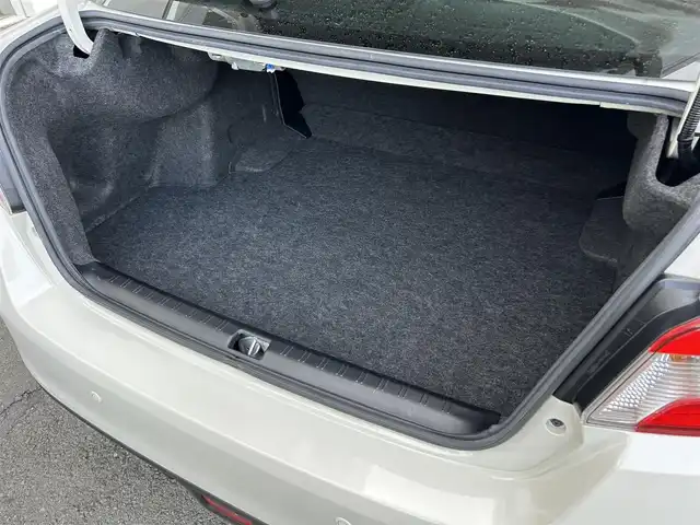 スバル ＷＲＸ ＳＴＩ STI タイプS 静岡県 2019(令1)年 2.9万km クリスタルホワイトP アプライドモデル最終Ｆ型/アドバンスドセイフティＰＫＧ/大型リヤスポイラー/ＲＥＣＡＲＯシート/シートヒーター/純正８型ナビ/フルセグTV/DVD再生/ＦＳＢカメラ/ETC/ＳＲＶＤ/ハイビームアシスト/ＬＥＤライナー/LEDヘッドライト/オートライト/前席パワーシート/純正フロアマット/純正１９ＡＷ