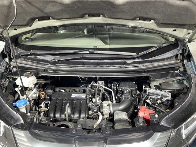 ホンダ フリード＋ ハイブリット EX 沖縄県 2019(平31)年 5.8万km フォレストグリーンパール 県外仕入 /禁煙車 /純正9インチナビ　/（フルセグTV　Bluetooth接続　CD DVD再生）/両側パワーバックドア　/バックカメラ　/コーナーセンサー　/ドライブレコーダー　/ETC　/シートヒーター　/純正アルミホイール/純正フロアマット/革巻きステアリング/ドアバイザー