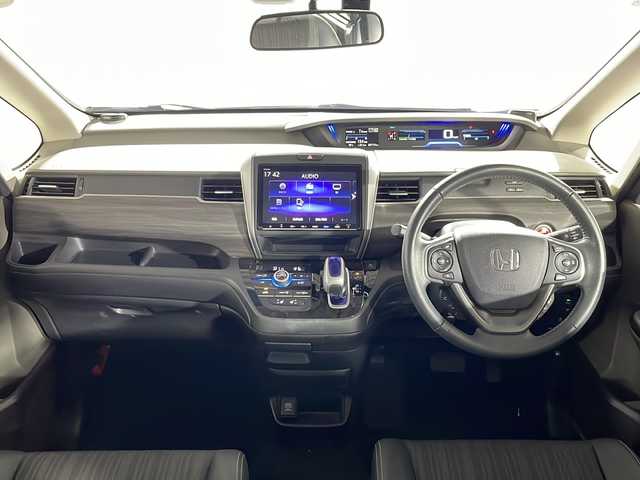 ホンダ フリード＋ ハイブリット EX 沖縄県 2019(平31)年 5.8万km フォレストグリーンパール 県外仕入 /禁煙車 /純正9インチナビ　/（フルセグTV　Bluetooth接続　CD DVD再生）/両側パワーバックドア　/バックカメラ　/コーナーセンサー　/ドライブレコーダー　/ETC　/シートヒーター　/純正アルミホイール/純正フロアマット/革巻きステアリング/ドアバイザー