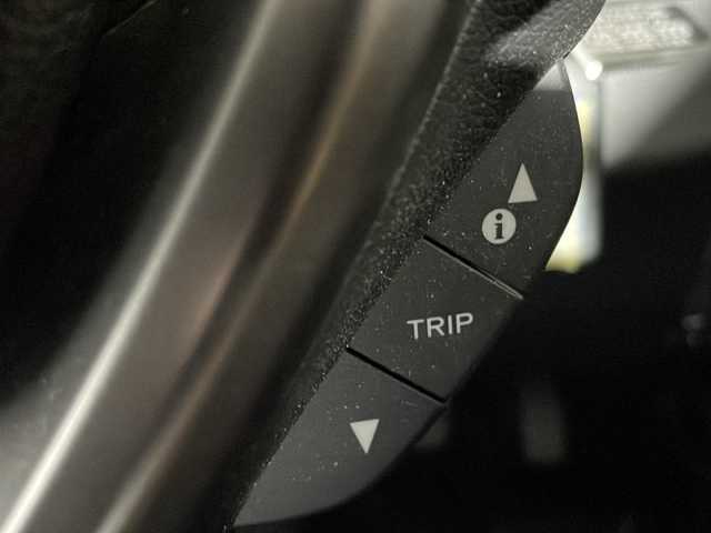 ホンダ フリード＋ ハイブリット EX 沖縄県 2019(平31)年 5.8万km フォレストグリーンパール 県外仕入 /禁煙車 /純正9インチナビ　/（フルセグTV　Bluetooth接続　CD DVD再生）/両側パワーバックドア　/バックカメラ　/コーナーセンサー　/ドライブレコーダー　/ETC　/シートヒーター　/純正アルミホイール/純正フロアマット/革巻きステアリング/ドアバイザー