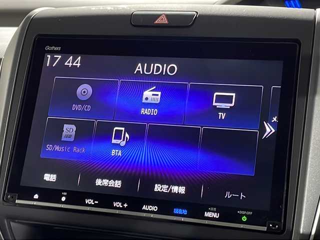 ホンダ フリード＋ ハイブリット EX 沖縄県 2019(平31)年 5.8万km フォレストグリーンパール 県外仕入 /禁煙車 /純正9インチナビ　/（フルセグTV　Bluetooth接続　CD DVD再生）/両側パワーバックドア　/バックカメラ　/コーナーセンサー　/ドライブレコーダー　/ETC　/シートヒーター　/純正アルミホイール/純正フロアマット/革巻きステアリング/ドアバイザー