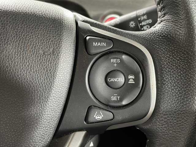 ホンダ フリード＋ ハイブリット EX 沖縄県 2019(平31)年 5.8万km フォレストグリーンパール 県外仕入 /禁煙車 /純正9インチナビ　/（フルセグTV　Bluetooth接続　CD DVD再生）/両側パワーバックドア　/バックカメラ　/コーナーセンサー　/ドライブレコーダー　/ETC　/シートヒーター　/純正アルミホイール/純正フロアマット/革巻きステアリング/ドアバイザー