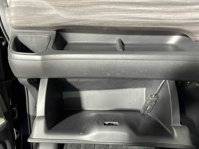 ホンダ フリード＋ ハイブリット EX 沖縄県 2019(平31)年 5.8万km フォレストグリーンパール 県外仕入 /禁煙車 /純正9インチナビ　/（フルセグTV　Bluetooth接続　CD DVD再生）/両側パワーバックドア　/バックカメラ　/コーナーセンサー　/ドライブレコーダー　/ETC　/シートヒーター　/純正アルミホイール/純正フロアマット/革巻きステアリング/ドアバイザー