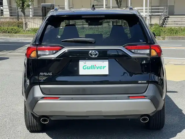 トヨタ ＲＡＶ４ G 京都府 2023(令5)年 3.9万km アティチュードブラックマイカ  ワンオーナー/ ダイナミックトルクコントロール4WD/ プッシュ式マルチテレインセレクト/ セーフティセンス/ パーキングサポートブレーキ/ ブラインドスポットモニター/ 10.5インチコネクテッドディスプレイオーディオ/・　パノラミックビューモニター/・　フルセグTV/・　BTオーディオ/ ディスプレイオーディオプラス/・　車載ナビ/・　FM多重VICS/ デジタルインナーミラー/ 黒合皮レザーシート/・　前席シートヒーター/エアーシート/・　D席パワーシート・メモリーシート/ ハンドルヒーター/ ビルトインETC2.0/ 12.3インチTFTカラーメーター/・　マルチインフォメーションディスプレイ内蔵/ 3灯式LEDヘッドランプ/・　LEDフロントフォグランプ/ パワーバックドア/ 充電用Cタイプソケット２個/ USBソケット/ 純正18インチアルミホイール/ レーダークルーズコントロール/ 純正フロアマット/ 新車時保証書/ 車両取説