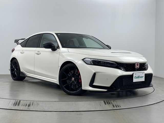 ホンダ シビック タイプR 埼玉県 2025(令7)年 0.1万km チャンピオンシップホワイト 9インチHondaconectディスプレイ/バックカメラ/ホンダセンシング/2.0ビルトインETC/USB端子/純正アルミホイール/LEDヘッドライト/社外フロアマット/コーナーセンサー/プッシュスタート/スマートキー/スペアキー/フルセグテレビ/オートライト/オートハイビーム/禁煙車