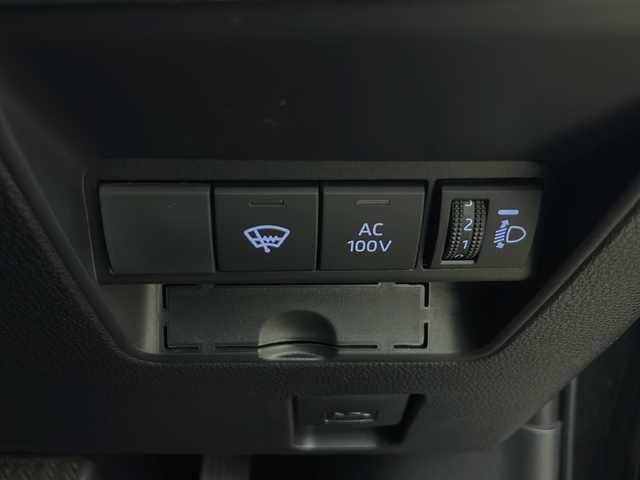 トヨタ アクア G 秋田県 2024(令6)年 2万km ブラックマイカ 4WD/純正メモリナビ　/AM/FM/Bluetooth/バックカメラ　/衝突被害軽減システム　/レーダークルーズコントロール　/レーンキープアシスト　/横滑り防止装置　/寒冷地仕様　/ワイパーデアイサー　/LEDヘッドライト　/ETC　/プッシュスタート/スペアキー/前後コーナーセンサー/AC１００V/オートマチックハイビーム/電動格納ミラー/純正ホイールキャップ