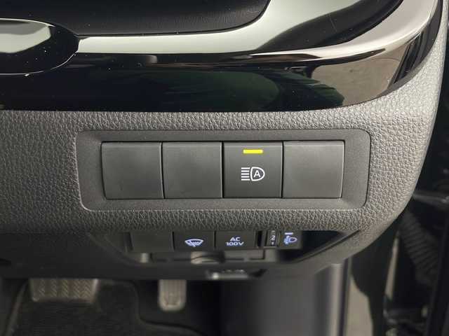 トヨタ アクア G 秋田県 2024(令6)年 2万km ブラックマイカ 4WD/純正メモリナビ　/AM/FM/Bluetooth/バックカメラ　/衝突被害軽減システム　/レーダークルーズコントロール　/レーンキープアシスト　/横滑り防止装置　/寒冷地仕様　/ワイパーデアイサー　/LEDヘッドライト　/ETC　/プッシュスタート/スペアキー/前後コーナーセンサー/AC１００V/オートマチックハイビーム/電動格納ミラー/純正ホイールキャップ
