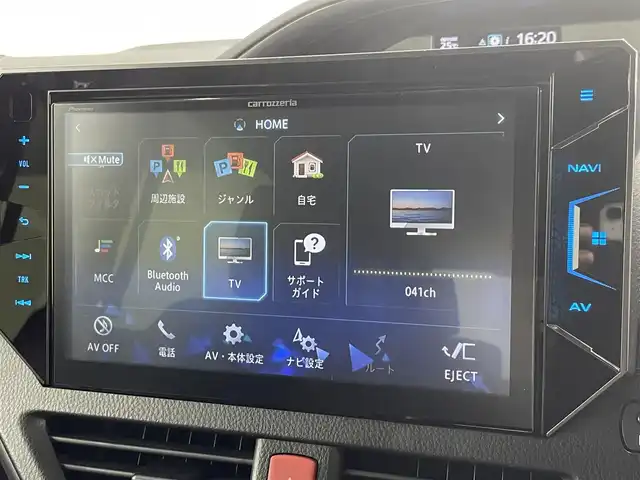 トヨタ エスクァイア ハイブリッド Gi プレミアムパッケージ ブラックテーラード 大阪府 2019(平31)年 3.1万km ホワイトパールクリスタルシャイン TRDエアロ/フロントグリル 10incナビTV バックカメラ ハーフレザー シートヒーター クルーズコントロール 衝突軽減ブレーキ レーンアシスト オートハイビーム 両側パワースライドドア ドライブレコーダー ETC