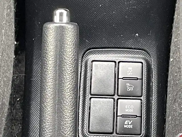 トヨタ アクア 山梨県 2018(平30)年 9.2万km ホワイトパールクリスタルシャイン (株)IDOMが運営する【じしゃロン甲府店】の自社ローン専用車両になります。/こちらは現金またはオートローンご利用時の価格です。自社ローンご希望の方は別途その旨お申付け下さい/純正SDナビ/・型式　NSCN-W68/TV・CD・BT接続/バックカメラ/ETC/レーンキープアシスト/スマートキーｘ２