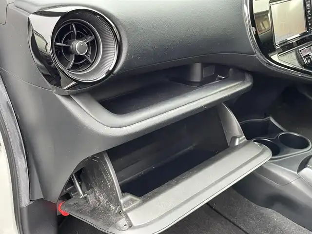 トヨタ アクア 山梨県 2018(平30)年 9.2万km ホワイトパールクリスタルシャイン (株)IDOMが運営する【じしゃロン甲府店】の自社ローン専用車両になります。/こちらは現金またはオートローンご利用時の価格です。自社ローンご希望の方は別途その旨お申付け下さい/純正SDナビ/・型式　NSCN-W68/TV・CD・BT接続/バックカメラ/ETC/レーンキープアシスト/スマートキーｘ２