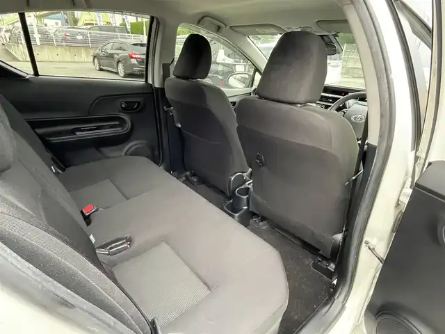 トヨタ アクア 山梨県 2018(平30)年 9.2万km ホワイトパールクリスタルシャイン (株)IDOMが運営する【じしゃロン甲府店】の自社ローン専用車両になります。/こちらは現金またはオートローンご利用時の価格です。自社ローンご希望の方は別途その旨お申付け下さい/純正SDナビ/・型式　NSCN-W68/TV・CD・BT接続/バックカメラ/ETC/レーンキープアシスト/スマートキーｘ２