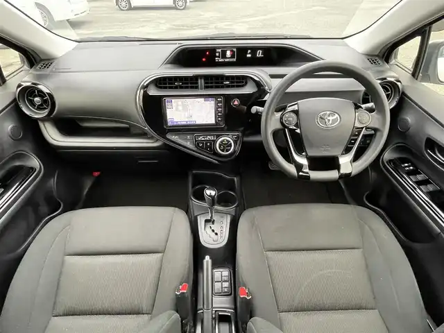 トヨタ アクア 山梨県 2018(平30)年 9.2万km ホワイトパールクリスタルシャイン (株)IDOMが運営する【じしゃロン甲府店】の自社ローン専用車両になります。/こちらは現金またはオートローンご利用時の価格です。自社ローンご希望の方は別途その旨お申付け下さい/純正SDナビ/・型式　NSCN-W68/TV・CD・BT接続/バックカメラ/ETC/レーンキープアシスト/スマートキーｘ２