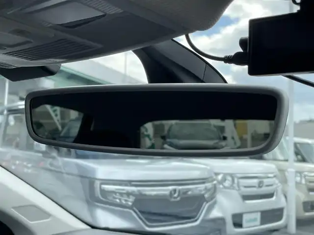 フォルクスワーゲン ポロ TSIコンフォートライン 愛知県 2018(平30)年 4万km 黒 メーカーＳＤナビ/Ｂカメラ　/ＥＴＣ　/ＤＴＶ　/ＢＴ　/ＵＳＢ　/コーナーセンサー　/パークアシスト　/ステアリングスイッチ　/レーダークルーズコントロール　/ＬＥＤヘッドライト　/アクティブインフォディスプレイ/社外ドラレコ/アイドリングストップ/スペアキーあり