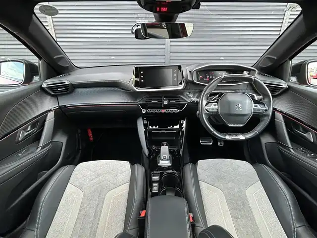 プジョー ２０８ GT ライン 茨城県 2020(令2)年 4.1万km 赤 パノラミックGR /衝突軽減B /ACC /レ-ンキ-プアシスト /ブラインドスポットモニタ- /パ-キングアシスト /ディスプレイOD /CarPlay /BT /USB /LEDヘッドライト /オートハイビーム /半革 /パドルシフト /ETC2.0 /ドラレコ /禁煙車