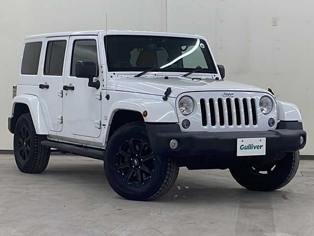 クライスラー・ジープ ジープ ラングラー アンリミテッド サハラ 道央・札幌 2015(平27)年 6.2万km 白 /4WD//社外ナビ/（CD/DVD/FM/AM/BT/AUX）//クルーズコントロール//バックカメラ//サイドモニター//ETC//全席シートカバー//オートライト//フォグライト//革巻きステアリング//ダウンヒルアシスト//横滑り防止装置