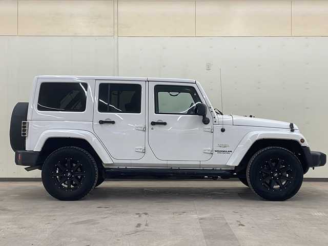 クライスラー・ジープ ジープ ラングラー アンリミテッド サハラ 道央・札幌 2015(平27)年 6.2万km 白 /4WD//社外ナビ/（CD/DVD/FM/AM/BT/AUX）//クルーズコントロール//バックカメラ//サイドモニター//ETC//全席シートカバー//オートライト//フォグライト//革巻きステアリング//ダウンヒルアシスト//横滑り防止装置