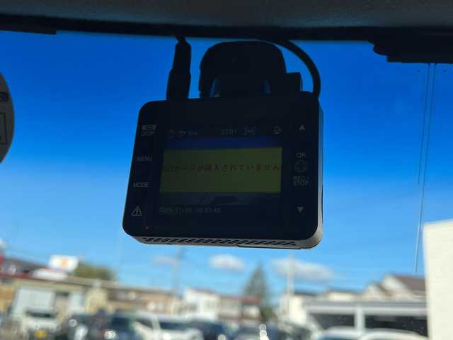 ホンダ Ｎ ＢＯＸ カスタム SSブラックSパッケージ 青森県 2016(平28)年 9.7万km クリスタルブラックパール 4WD/純正8型ナビ・フルセグTV/CD・DVD・Bluetooth・SD/純正フリップダウンモニター/バックカメラ/パワースライドドア/前席シートヒーター/純正エンジンスターター/ドライブレコーダー/ビルトインETC/ヒーテッドドアミラー/シートバックテーブル/リアシートスライド/後席左右ロールサンシェード/HIDヘッドライト/LEDフォグランプ/純正14インチアルミ