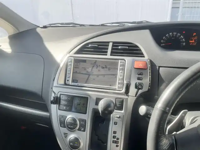 トヨタ ラクティス G Lパッケージ HIDセレ 島根県 2007(平19)年 11.3万km ホワイトパールクリスタルシャイン 純正ＤＶＤナビ　/ＤＶＤ再生　/ビルトインＥＴＣ　/クルーズコントロール　/パドルシフト/プッシュスタート　/スマートキー　/純正キセノンライト　　/純正フロアマット　/社外アルミホイール　/取扱説明書　/スペアキー１本