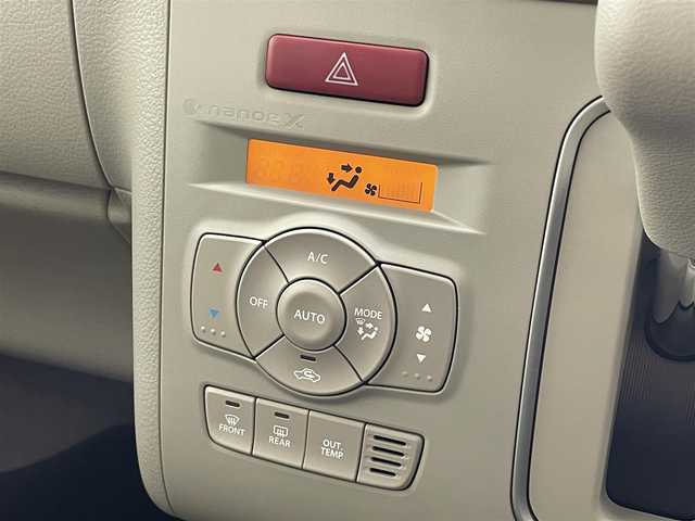 スズキ ラパン ＬＣ X 滋賀県 2024(令6)年 0.6万km フォーンベージュメタリック/アーバンブラウン 2トーン 純正7インチディスプレイオーディオ/【AppleCarPlay/AndroidAuto】/ハーフレザーシート/リアソナー/バックカメラ/LEDヘッドライト/D/Nシートヒーター/衝突軽減ブレーキ/レーンキープアシスト/スペアキー/スマートキー