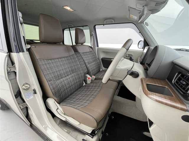 スズキ ラパン ＬＣ X 滋賀県 2024(令6)年 0.6万km フォーンベージュメタリック/アーバンブラウン 2トーン 純正7インチディスプレイオーディオ/【AppleCarPlay/AndroidAuto】/ハーフレザーシート/リアソナー/バックカメラ/LEDヘッドライト/D/Nシートヒーター/衝突軽減ブレーキ/レーンキープアシスト/スペアキー/スマートキー