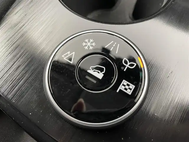 日産 エクストレイル G e－4ORCE 富山県 2023(令5)年 4.3万km ダイヤモンドブラック BOSEサウンド/サンルーフ/純正12.3型ナビ（AM/FM/BT/USB/フルセグ）/全方位カメラ/ドライブレコーダー/ビルトインETC2.0/ヘッドアップディスプレイ/ブラインドスポットモニター/レザーシート/D/N席パワーシート/D席メモリシート/全席シートヒーター/衝突被害軽減システム/レーダークルーズコントロール/レーンキープアシスト/コーナーセンサー/横滑り防止装置/アイドリングストップ/オートLEDライト/オートマチックハイビーム/オートホールド付電子パーキング/純正アルミホイール/純正フロアマット/革巻きステアリング/ステアリングスイッチ/スマートキー/スペアキー