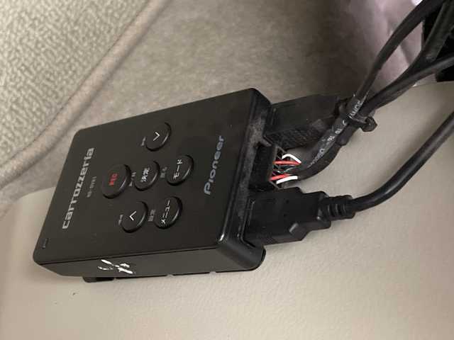 スズキ ラパン X 群馬県 2016(平28)年 6.9万km コフレピンクパールメタリック/ホワイト2トーンルーフ 禁煙車　社外７インチナビ　純正ビルトインETC　フルセグテレビ　ルーフラック　純正シートカバー　HIDヘッドライト　シートヒーター　オートライト　レーダーブレーキサポート　社外アルミホイール