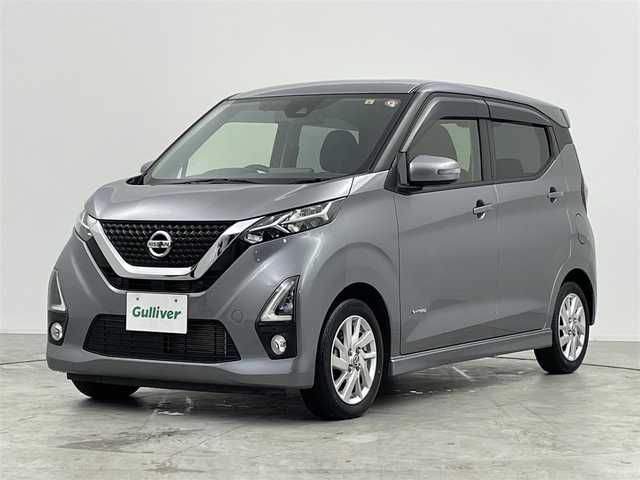 日産 デイズ ハイウェイスターX 群馬県 2020(令2)年 1.7万km チタニウムグレーメタリック エマージェンシーブレーキ　純正７インチナビ　アラウンドビューモニター　ＬＥＤライト　純正１４インチアルミホイール　ステアリングリモコン　オートエアコン　横滑り防止装置　スマートキー　コーナーセンサー
