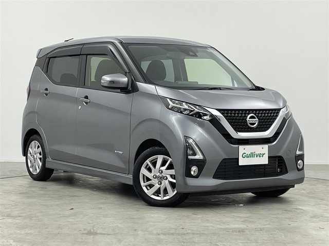 日産 デイズ ハイウェイスターX 群馬県 2020(令2)年 1.7万km チタニウムグレーメタリック エマージェンシーブレーキ　純正７インチナビ　アラウンドビューモニター　ＬＥＤライト　純正１４インチアルミホイール　ステアリングリモコン　オートエアコン　横滑り防止装置　スマートキー　コーナーセンサー