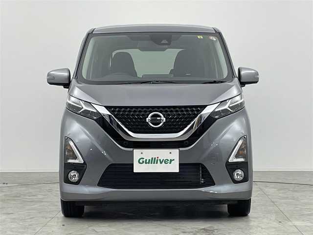 日産 デイズ ハイウェイスターX 群馬県 2020(令2)年 1.7万km チタニウムグレーメタリック エマージェンシーブレーキ　純正７インチナビ　アラウンドビューモニター　ＬＥＤライト　純正１４インチアルミホイール　ステアリングリモコン　オートエアコン　横滑り防止装置　スマートキー　コーナーセンサー