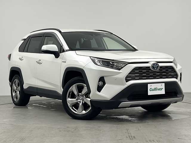 トヨタ ＲＡＶ４ ハイブリッドG 三重県 2019(令1)年 5.1万km ホワイトパールクリスタルシャイン 禁煙車/純正9インチナビ/CD/DVD/BT/MSV/フルセグTV/USB/バックカメラ/トヨタセーフティセンス/BSM/オートハイビーム/合皮シート/パワーシート/シートヒーター/パワーバックドア/レーダークルーズコントロール/ステアリングヒーター/ビルトインETC/電子サイドブレーキ/純正ドライブレコーダー/アルミ付きスタッドレスタイヤ積込/クリアランスソナー/取扱説明書