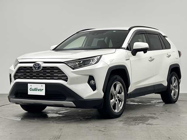 トヨタ ＲＡＶ４ ハイブリッドG 三重県 2019(令1)年 5.1万km ホワイトパールクリスタルシャイン 禁煙車/純正9インチナビ/CD/DVD/BT/MSV/フルセグTV/USB/バックカメラ/トヨタセーフティセンス/BSM/オートハイビーム/合皮シート/パワーシート/シートヒーター/パワーバックドア/レーダークルーズコントロール/ステアリングヒーター/ビルトインETC/電子サイドブレーキ/純正ドライブレコーダー/アルミ付きスタッドレスタイヤ積込/クリアランスソナー/取扱説明書