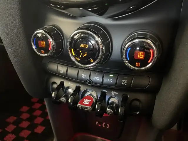 ＭＩＮＩ ミニ クーパー D 熊本県 2017(平29)年 8.6万km ブレイジングレッド ・スマートキー/・プッシュスタート/・純正HDDナビ/　【Bluetooth・USB・AUX・MSV】/・バックカメラ/・ETC/・ドライブレコーダー(前後録画)/・LEDヘッドランプ/・LEDフォグランプ/・純正マット