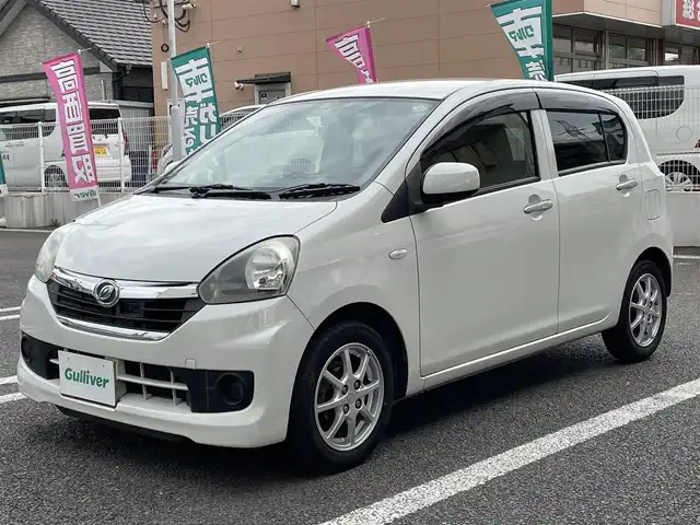 ダイハツ ミラ イース X SA 大分県 2013(平25)年 7.8万km パールホワイトⅢ スマートアシスト/純正14インチアルミホイール/社外CD&MD/エコアイドル/横滑り防止装置/リアプライバシーガラス/ヘッドライトレベライザー/ドアバイザー/電動格納ミラー/Wエアバッグ/ABS/キーレス/パワステ/パワーウィンドウ/車両取説