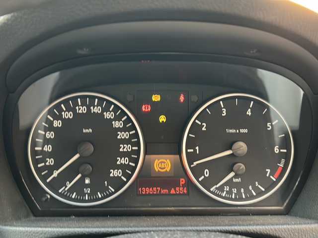 ＢＭＷ ３２３ｉ Mスポーツ 京都府 2006(平18)年 14万km サファイアブラックP パワーシート/スマートキー/純正アルミ/電動格納ミラー/プッシュスタート/シートヒーター