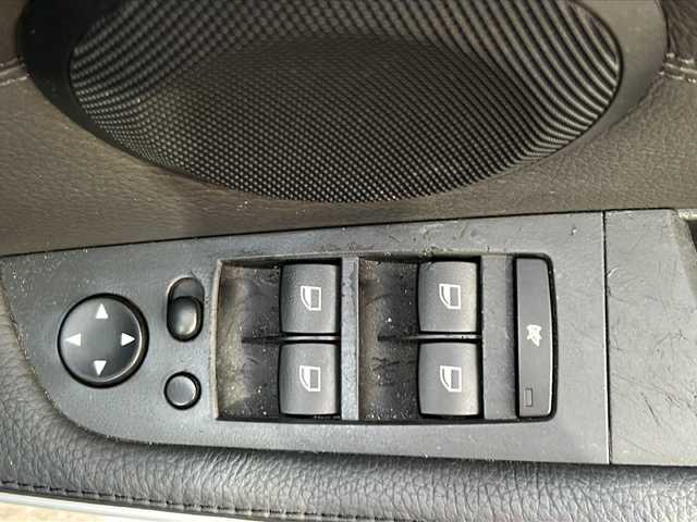 ＢＭＷ ３２３ｉ Mスポーツ 京都府 2006(平18)年 14万km サファイアブラックP パワーシート/スマートキー/純正アルミ/電動格納ミラー/プッシュスタート/シートヒーター